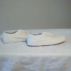 Free with purchase, girl's size 11 canvas sneakers shoes